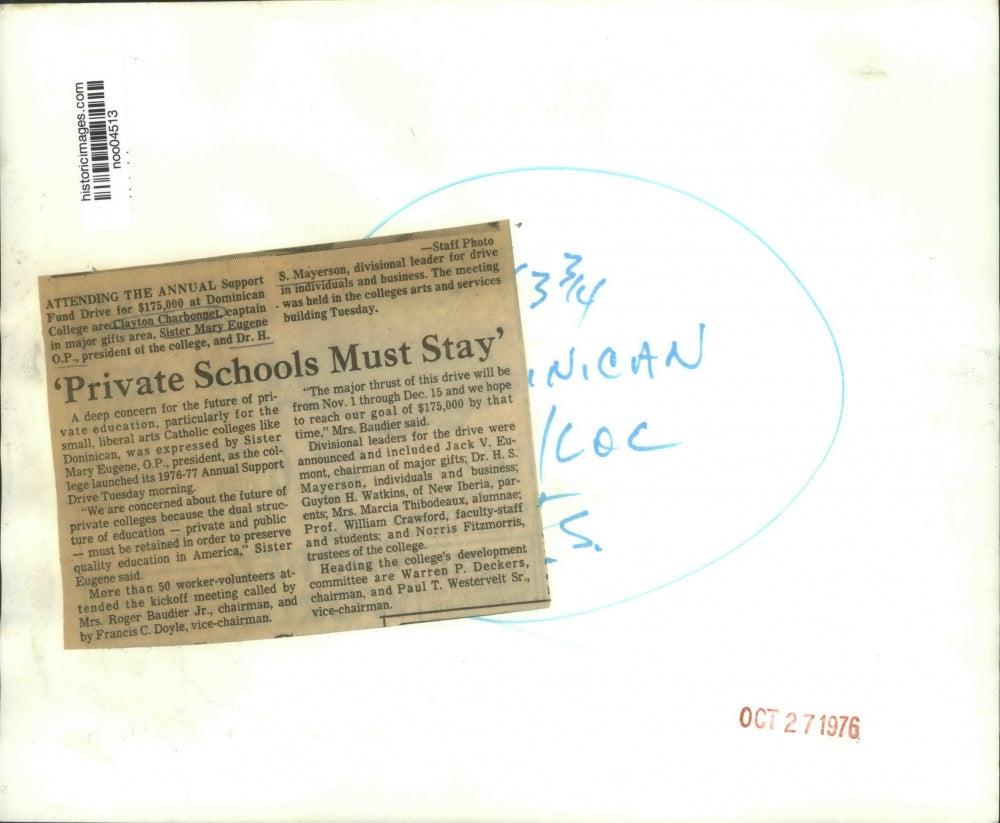 1976 Press Photo Attendees of Annual Support Fund Drive for $175,000 at College