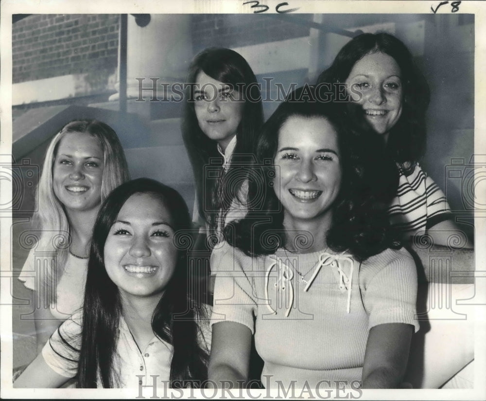 1972 Press Photo William Carey College students named to cheering squad- Historic Images