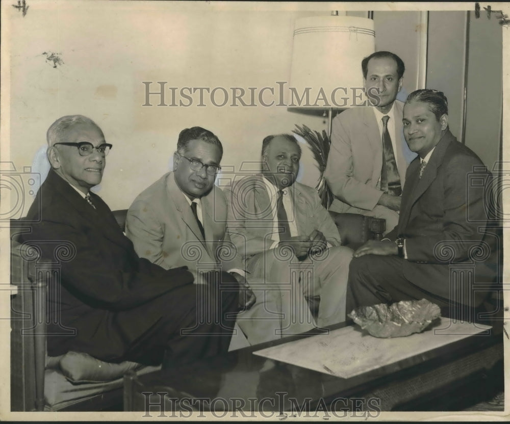 1961 Press Photo Leaders of the Parliament of Ceylon visiting New Orleans- Historic Images