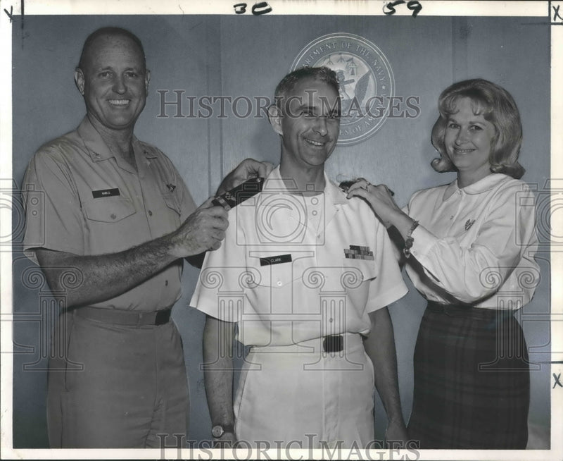 Load image into Gallery viewer, 1965 Press Photo U.S. Naval Auxiliary Air Station Chief officer Lloyd E. Clark
