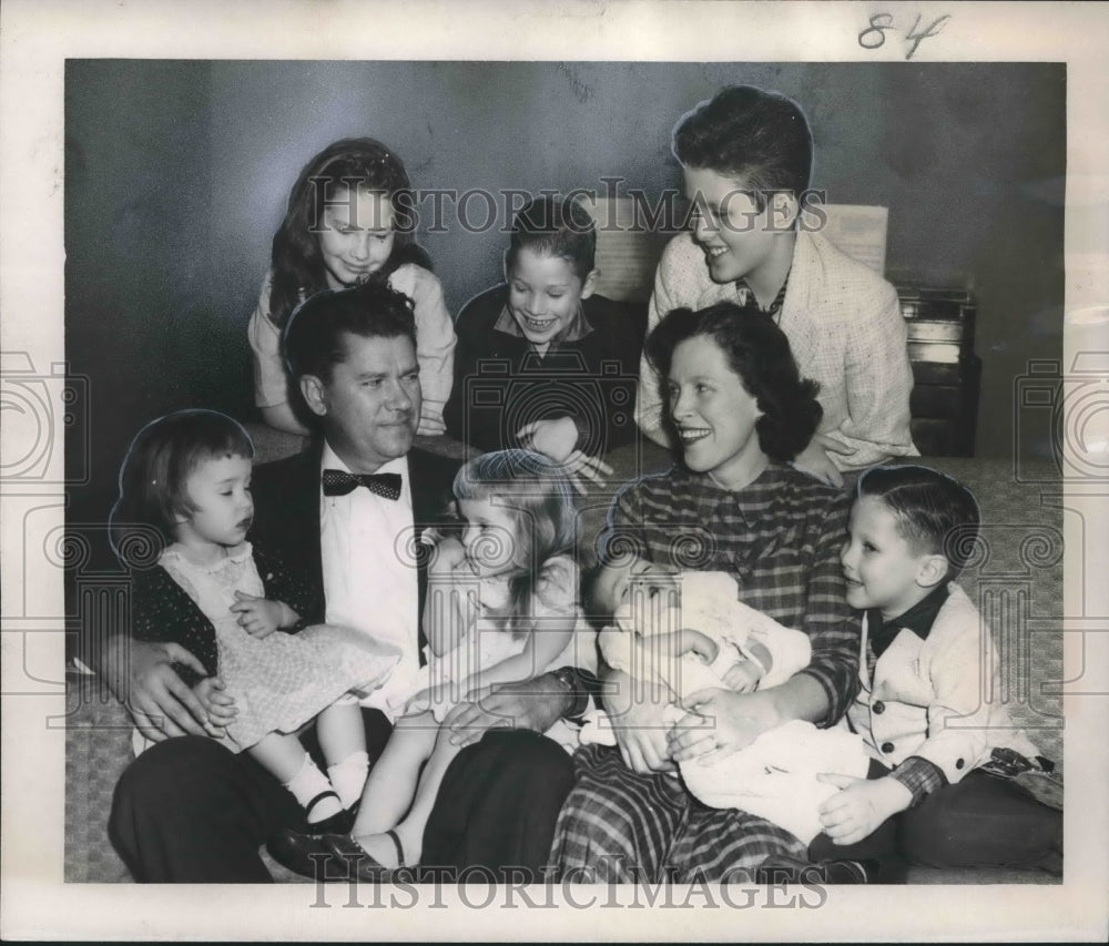 1958 Press Photo Reverend J. C. Clement, Baptist Church Pastor with Wife, Family