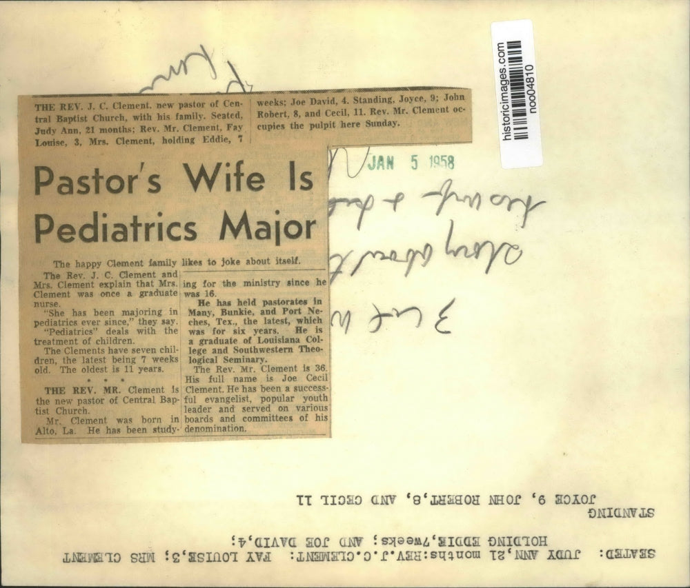 1958 Press Photo Reverend J. C. Clement, Baptist Church Pastor with Wife, Family