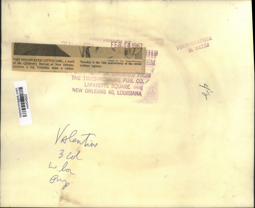 1967 Press Photo Children's Bureau of New Orleans ward gets a big Valentine