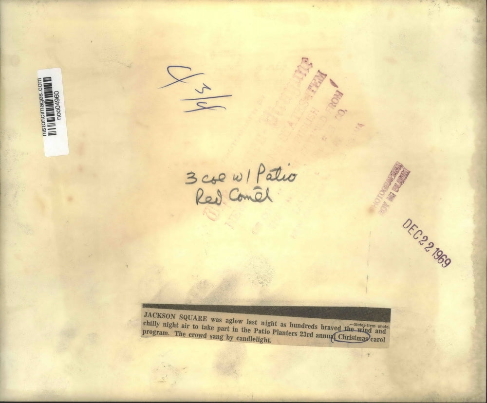 1969 Press Photo Patio Planters 23rd annual Christmas carolers at Jackson Square