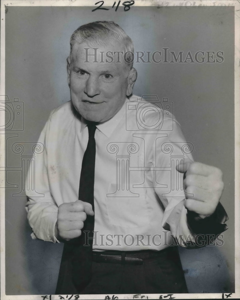 1959 Press Photo Marty Burke in his boxing stance - noo04977- Historic Images