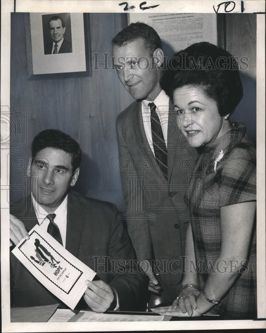 1969 Press Photo Postmaster Paul Burke, Armand LeGardeur, Mrs. Vern Easterling