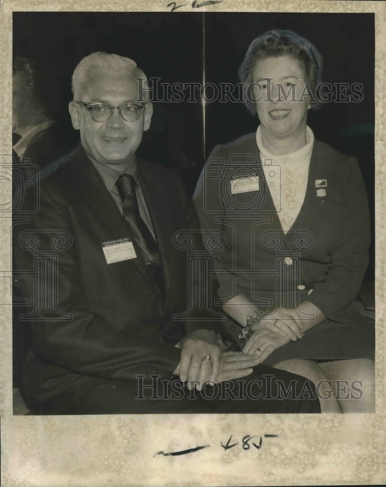 1970 Press Photo Dr. and Mrs. John M. Chenault at a workshop at Roosevelt Hotel- Historic Images