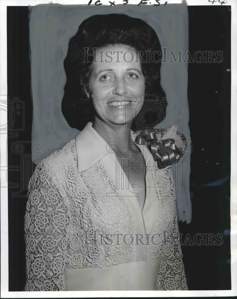 1974 Press Photo Jeffersons Lions Club Auxiliary President Mrs Marie Christensen- Historic Images