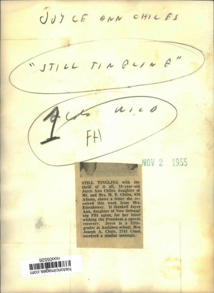 1955 Press Photo Joyce Ann Chiles shows letter she received from Mrs.Eisenhower
