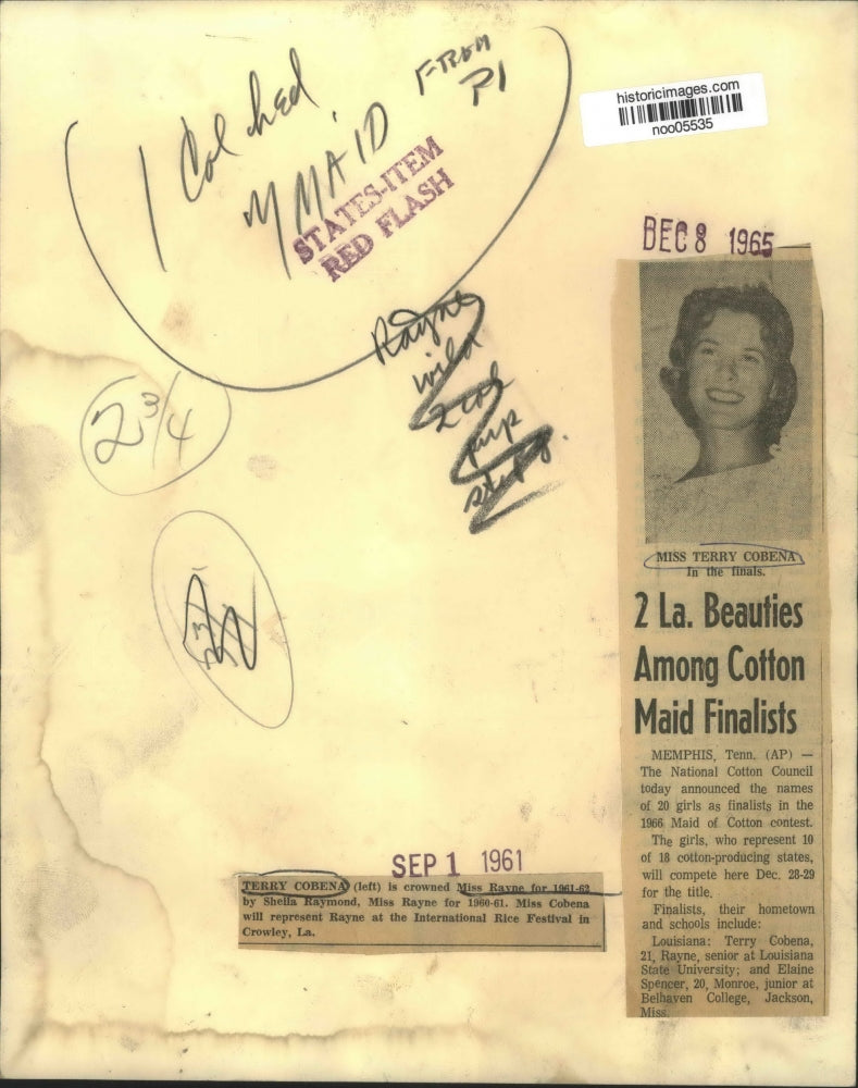 1961 Press Photo Terry Corbena, Miss Rayne 1961-62, crowned by Sheila Raymond