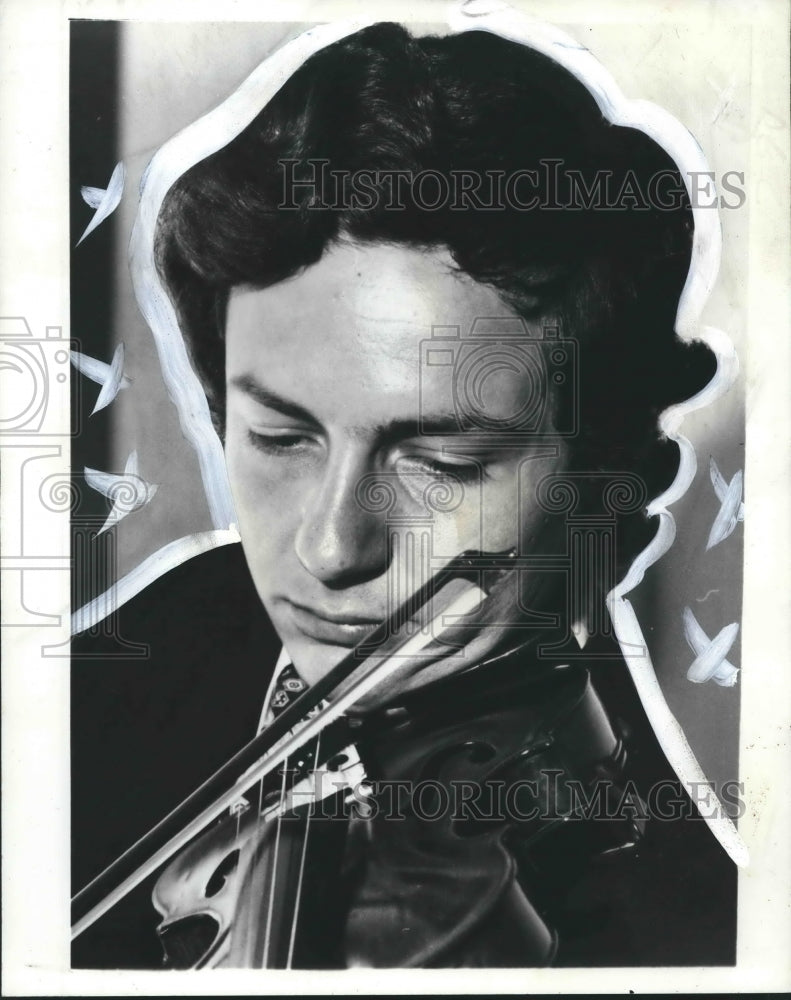 1975 Press Photo Italian Violinist Carlo Chiarappa- Historic Images