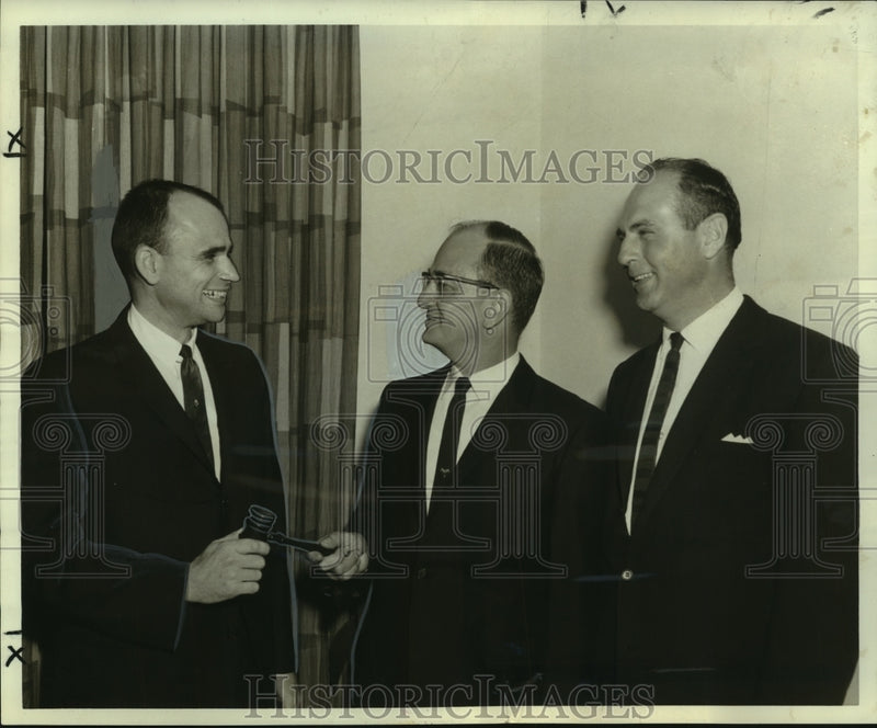 Load image into Gallery viewer, 1965 Press Photo St. Bernard Parish General Hospital Medical Staff officers
