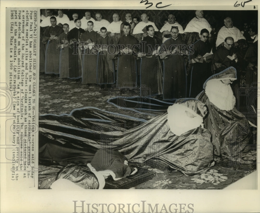 1959 Press Photo Lavish Cardinal garments abolished by Pope Paul VI shown here