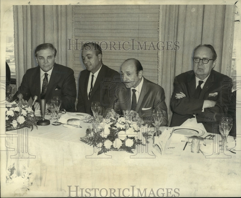 Load image into Gallery viewer, 1969 Press Photo Captain J. W. Clark at Delta Steamship Line Anniversary Lunch
