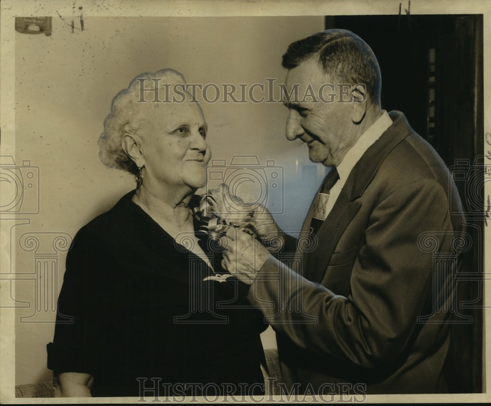 1957 Press Photo Mr. &amp; Mrs. George Oswald Cooper celebrate 50th anniversary