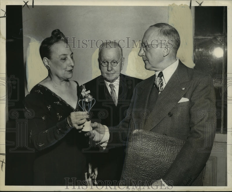 Load image into Gallery viewer, 1951 Press Photo Dr. George Cooper honored by Poetry Forum at a poetry symposium
