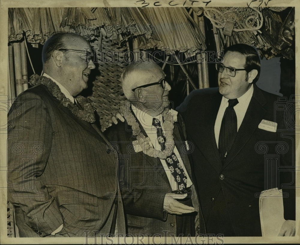 1972 Press Photo Members of New Orleans International Variety Club at meeting- Historic Images