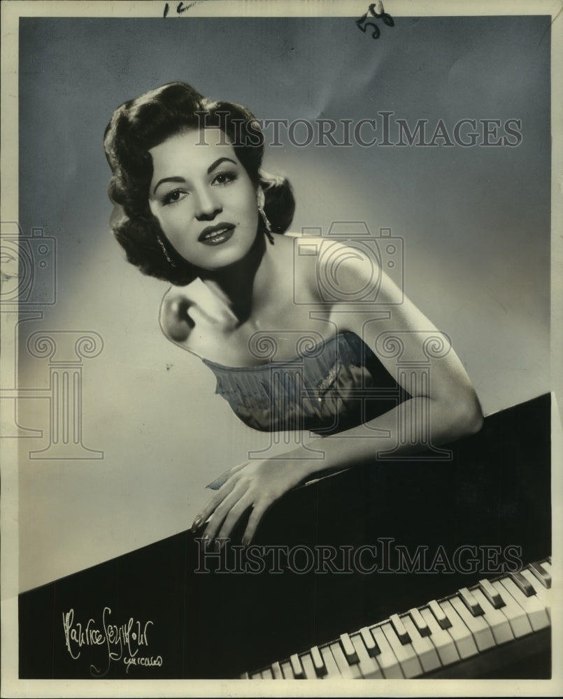 1959 Press Photo Singer Marion Colby - noo06747