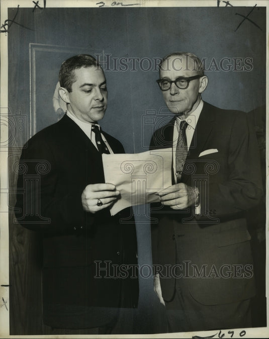 1968 Press Photo Surgery department chairman Dr. Warren Cole & Dr. White Gibson- Historic Images