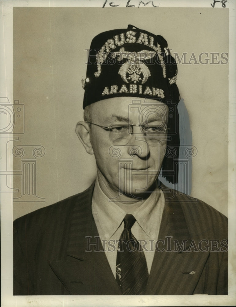 Load image into Gallery viewer, 1955 Press Photo Arabiahs members R.H. Coles - noo06804
