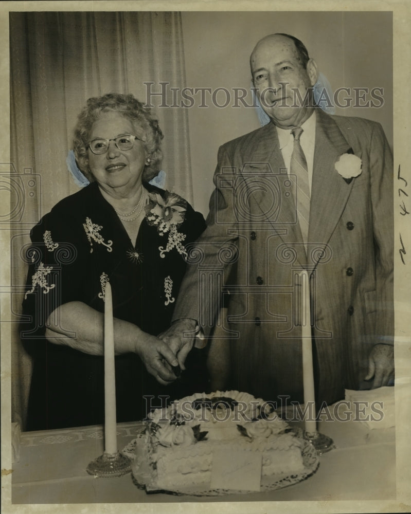 Load image into Gallery viewer, 1963 Press Photo Mr. &amp; Mrs. Hervey J. Copping celebrate their golden anniversary
