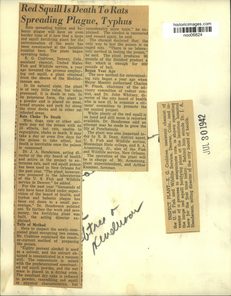 1942 Press Photo U.S. Fish & Wildlife assistant E.G. Crabtree inspects a plant