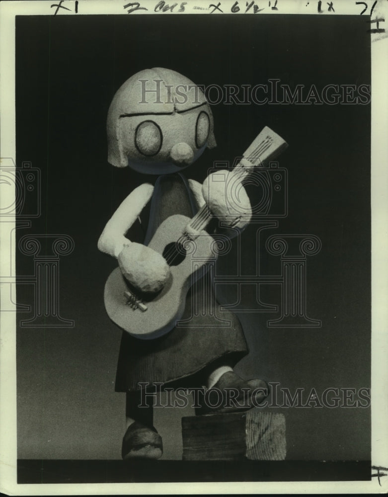 1970 Press Photo &quot;Ballet Crossroads&quot; Figurine with Guitar- Historic Images