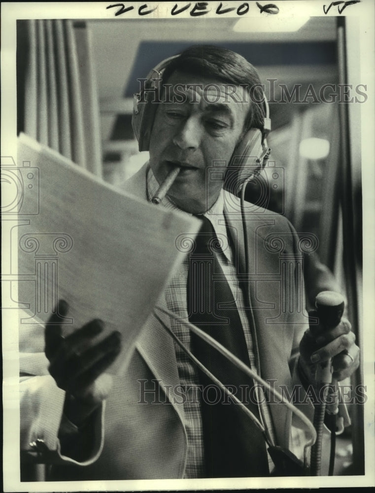 1974 Press Photo Howard Cosell on &quot;NFL Monday Night Football&quot; - ABC-TV Network- Historic Images