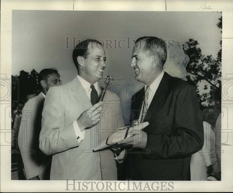 Load image into Gallery viewer, 1951 Press Photo Mayor, Gentilly Woods Builder at Ribbon Cutting, New Orleans
