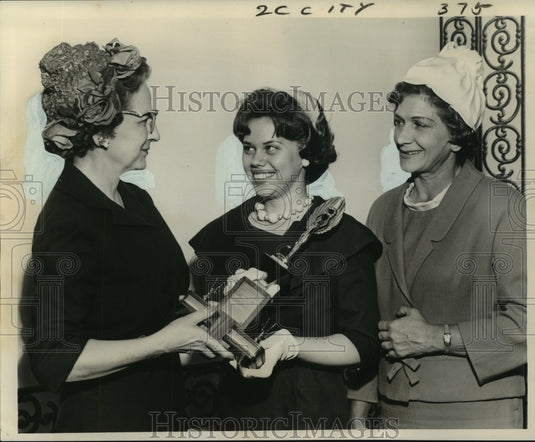 1961 Press Photo New Orleans Business and Professional Women's Club officers