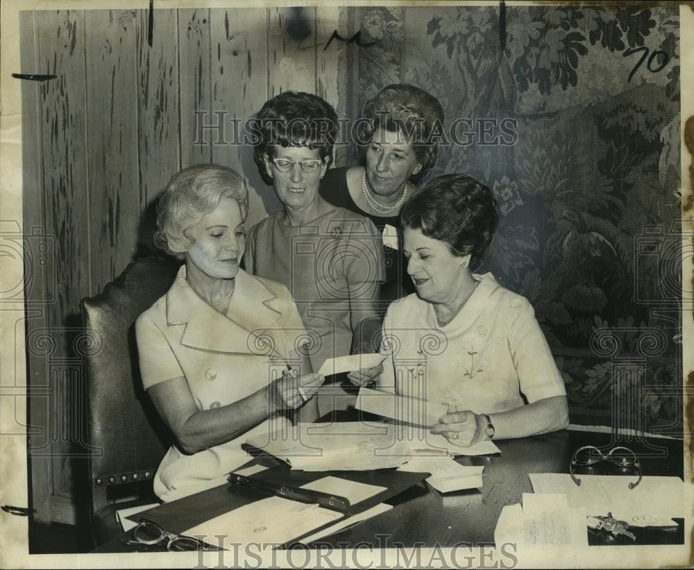 1969 Press Photo Mrs. John Cucurullo, Civic Beautification Association Chairman