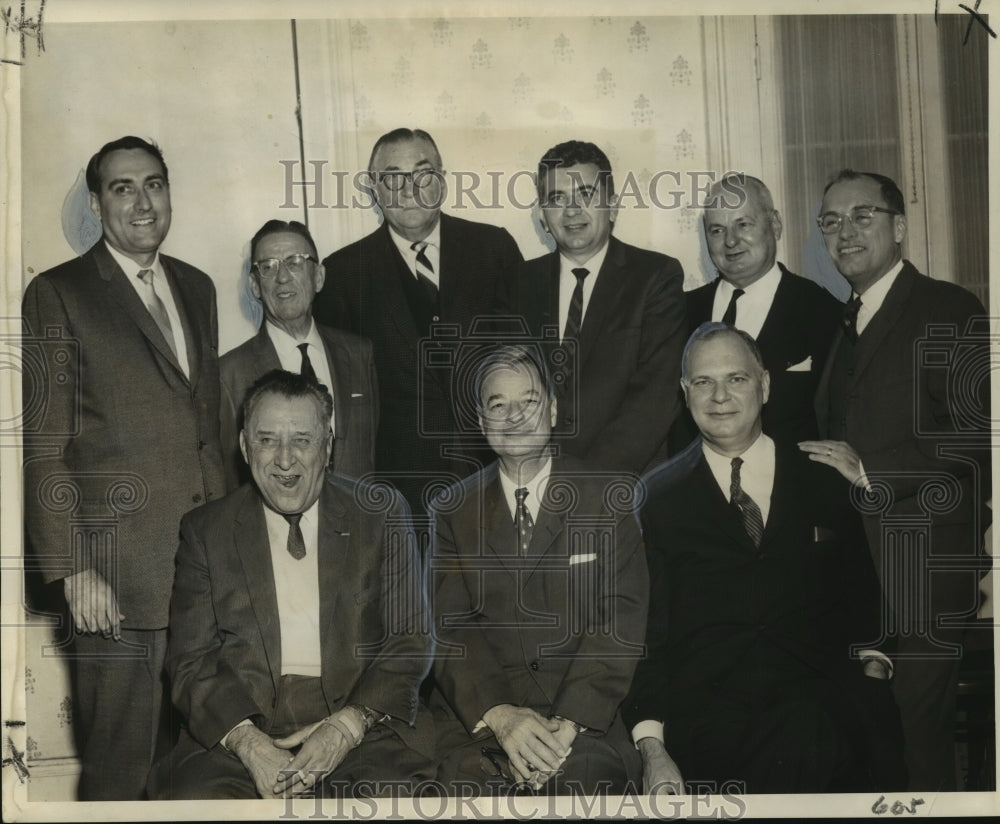 1963 Press Photo Callender-Fleming American Legion Post Members at Restaurant