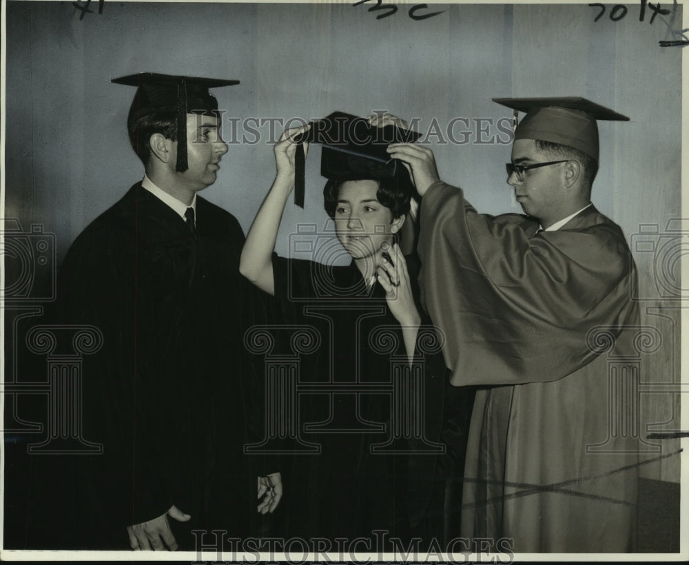 1968 Press Photo Diasselliss family siblings share graduation spotlight