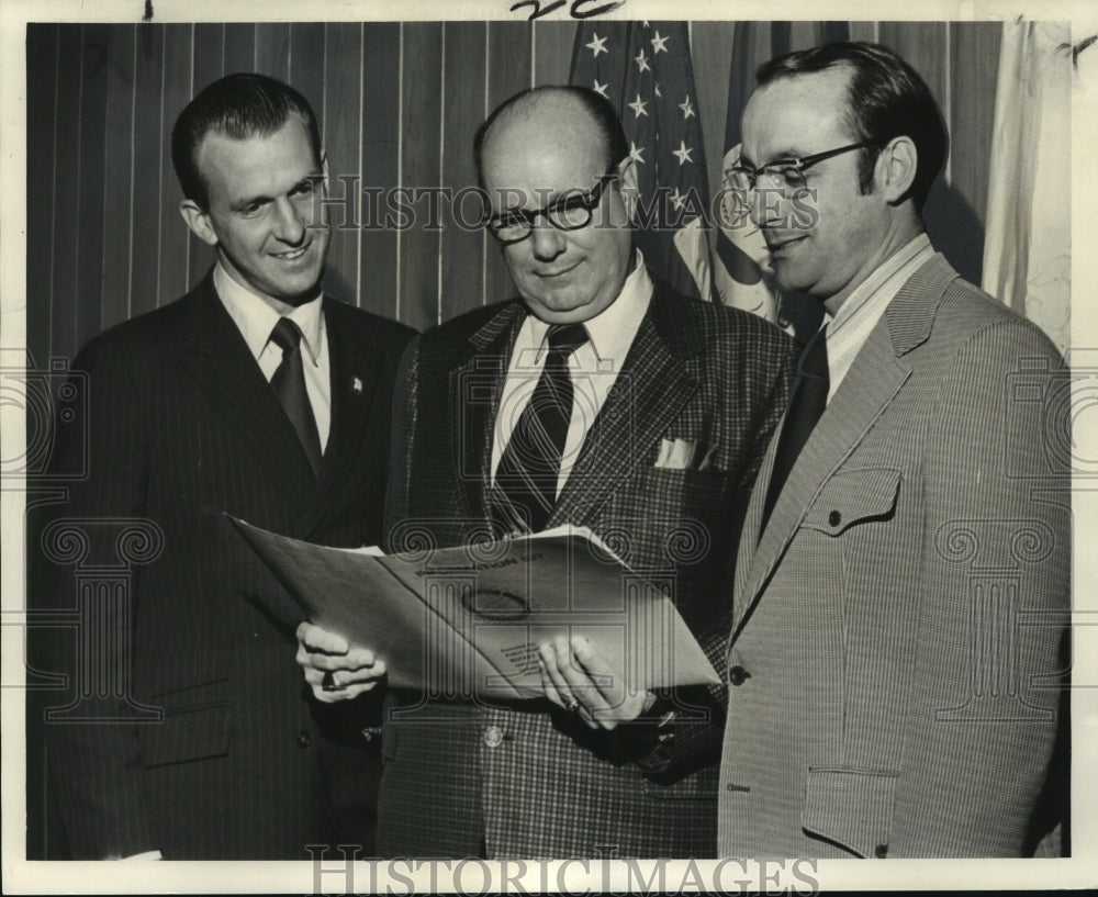 1971 Press Photo The Rotary Group Study Team meet at the Chamber of Commerce- Historic Images