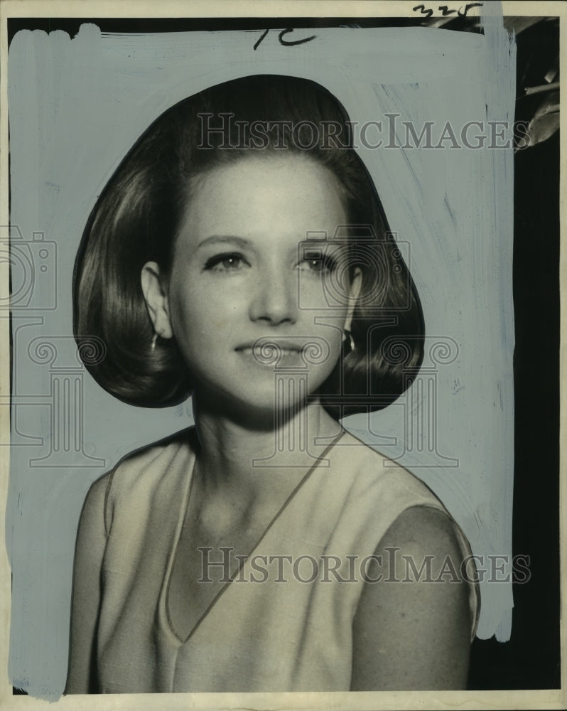 1968 Press Photo Mrs. Ira Delesdernier, president Fashion Mannequins New Orleans- Historic Images