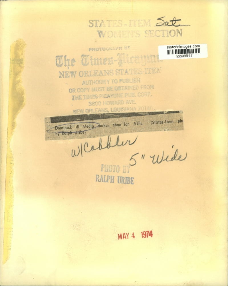 1974 Press Photo Dominick di Meola makes shoes for VIPs - noo09911