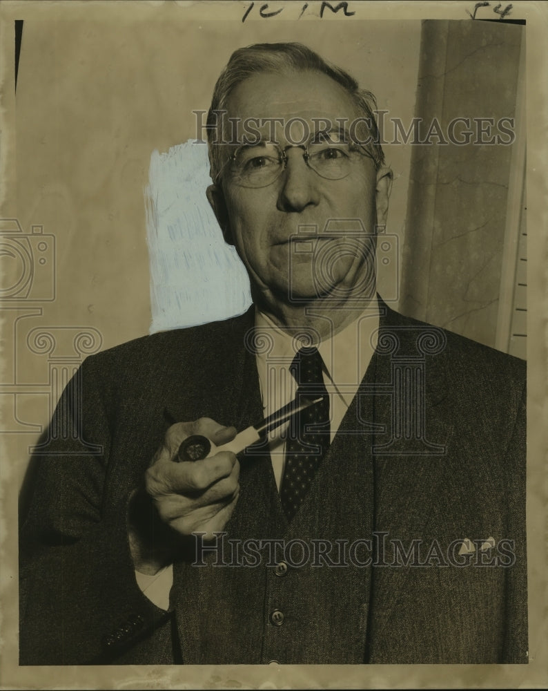 Load image into Gallery viewer, 1959 Press Photo Dr. Kenneth Colegrove - noo10039
