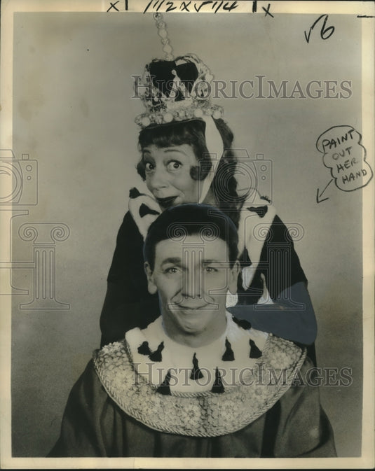 1961 Press Photo Imogene Coca & King Donovan, stars of "Once Upon a Mattress"