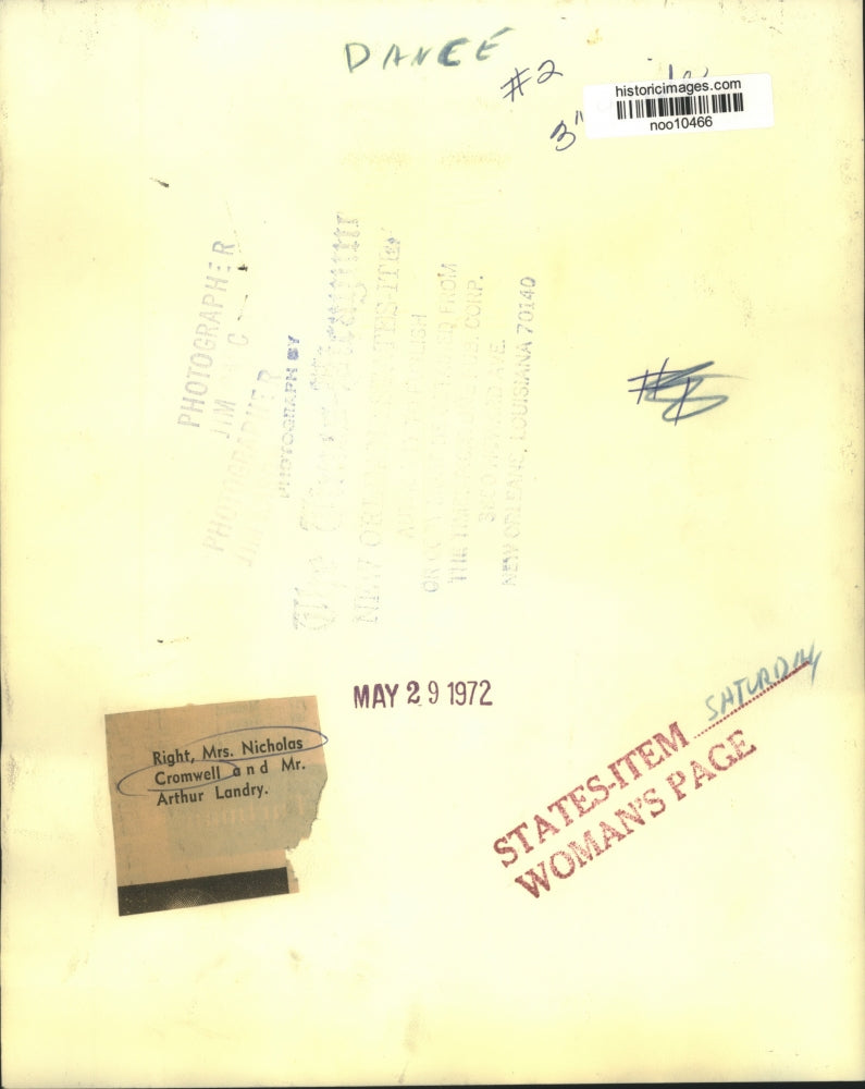 1972 Press Photo Mrs. Nicholas Cromwell and Mr. Arthur Landry dancing.