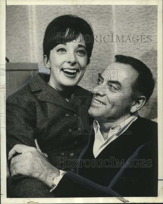 1964 Press Photo Actors Nancy Douglas, John Ireland in "A Thousand Clowns"
