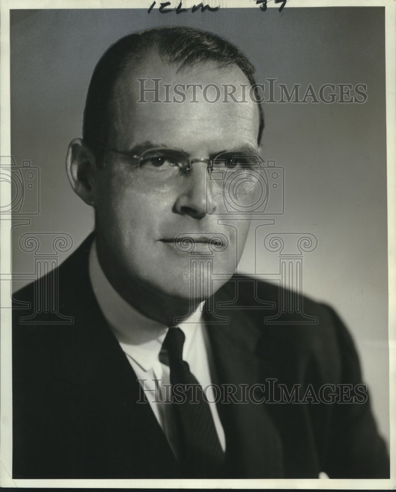 Load image into Gallery viewer, 1966 Press Photo Dr. David N. Danforth of Northwestern University - noo10618
