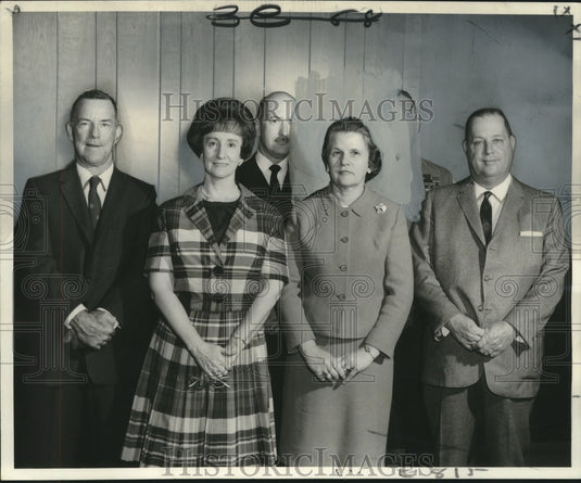1967 Press Photo Federal employees receiving awards for outstanding performances