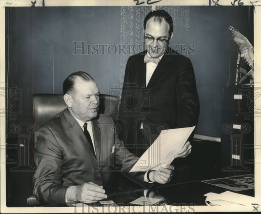 1965 Press Photo James D. Prescott, William J. Dodd, Teacher Appreciation Week