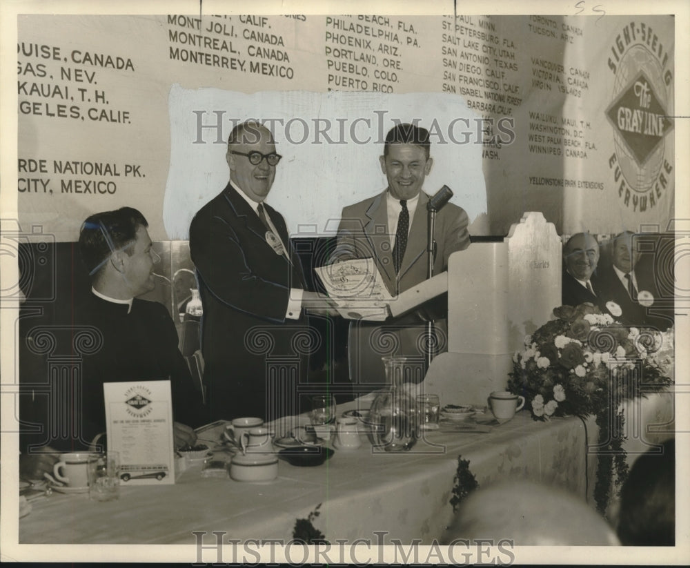 1953 Press Photo Harry J. Dooley, Gray Line Sightseeing Companies President