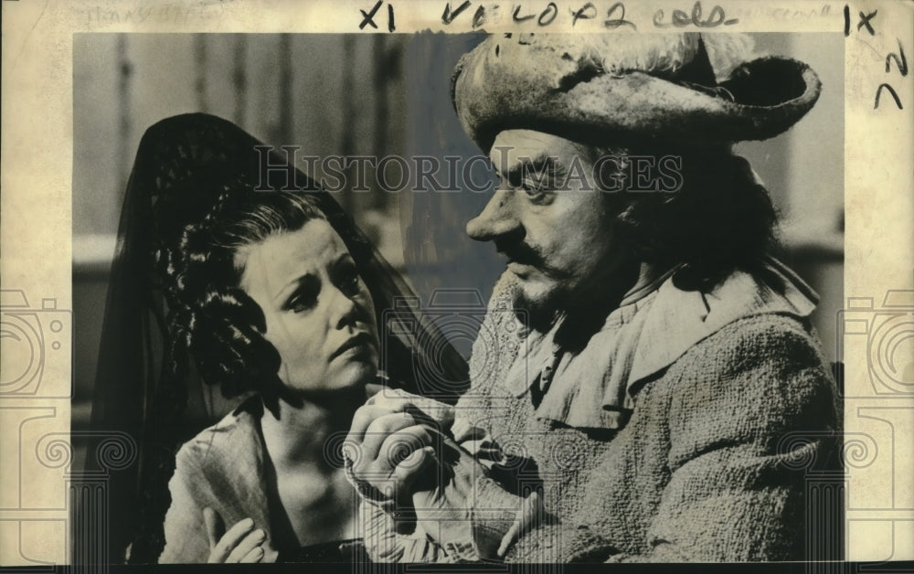 1974 Press Photo Peter Donat seen here in the part of &quot;Cyrano de Bergerac.&quot;- Historic Images