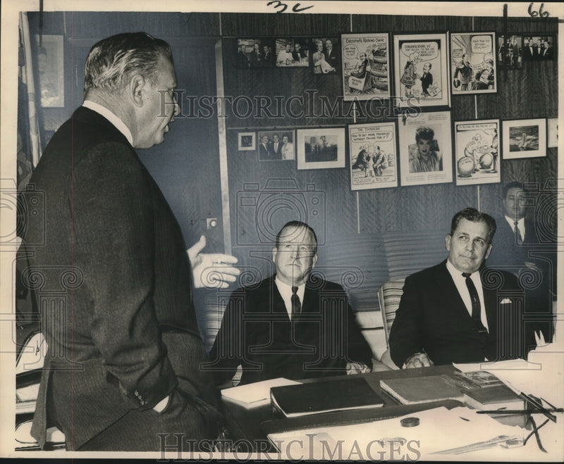 Load image into Gallery viewer, 1965 Press Photo New Orleans city leaders discuss a possible one-cent sales tax
