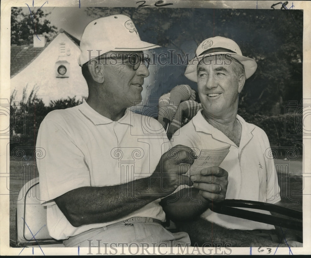 1963 Press Photo Golf players Jacques Doucet &amp; John Townsend at golf tournament- Historic Images