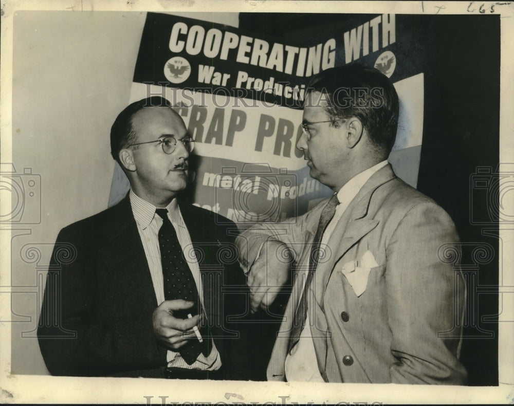 1942 Press Photo George Doane, Jr. and F. Monroe Alleman discuss program.