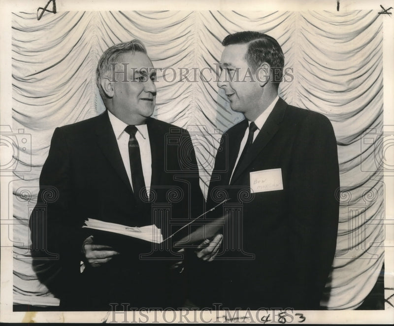 Load image into Gallery viewer, 1963 Press Photo Paul Dixon and Ben Morgan, at the Dairy Marketing Clinic.
