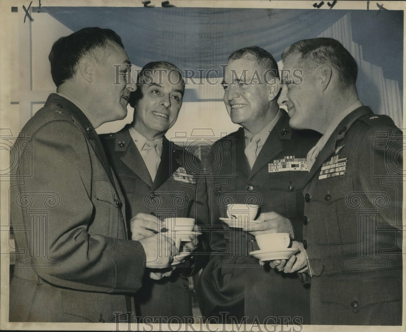 Load image into Gallery viewer, 1964 Press Photo Attendees at Marine Corps Reserve Officers Meeting, New Orleans
